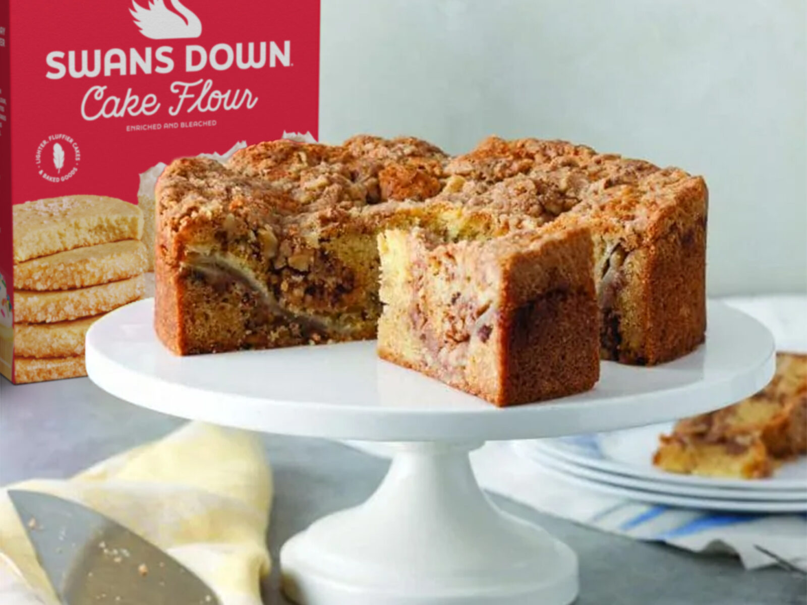 Apple Streusel Coffee Cake