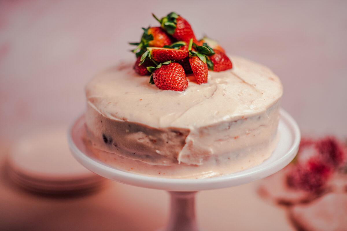 StrawberryPreservesCake 112 Relevant 1920x 4