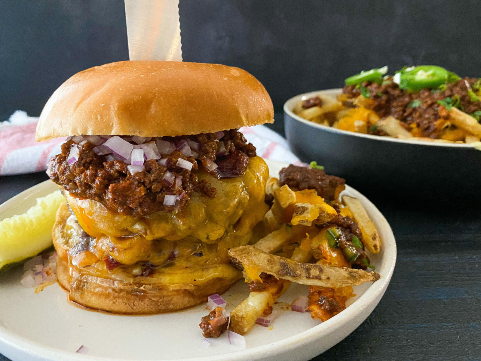 Bacon Chili Cheeseburgers