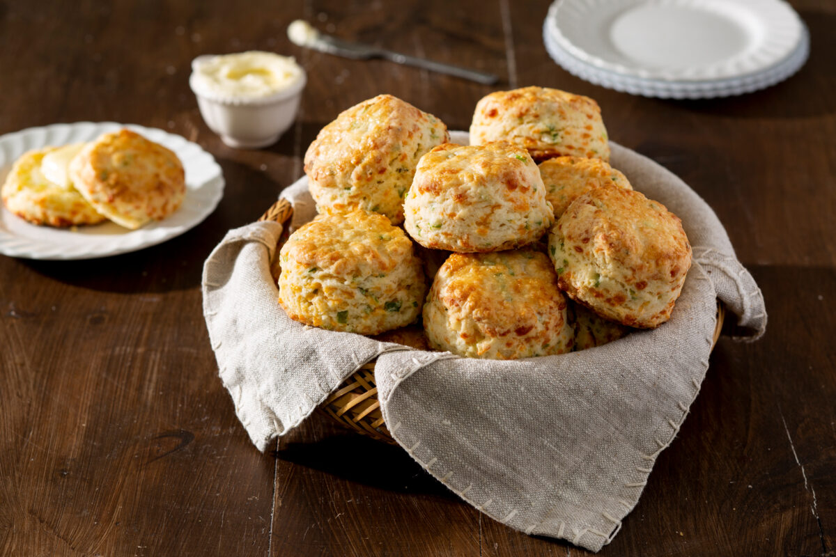 LG 1920X SD Cheddar Biscuits
