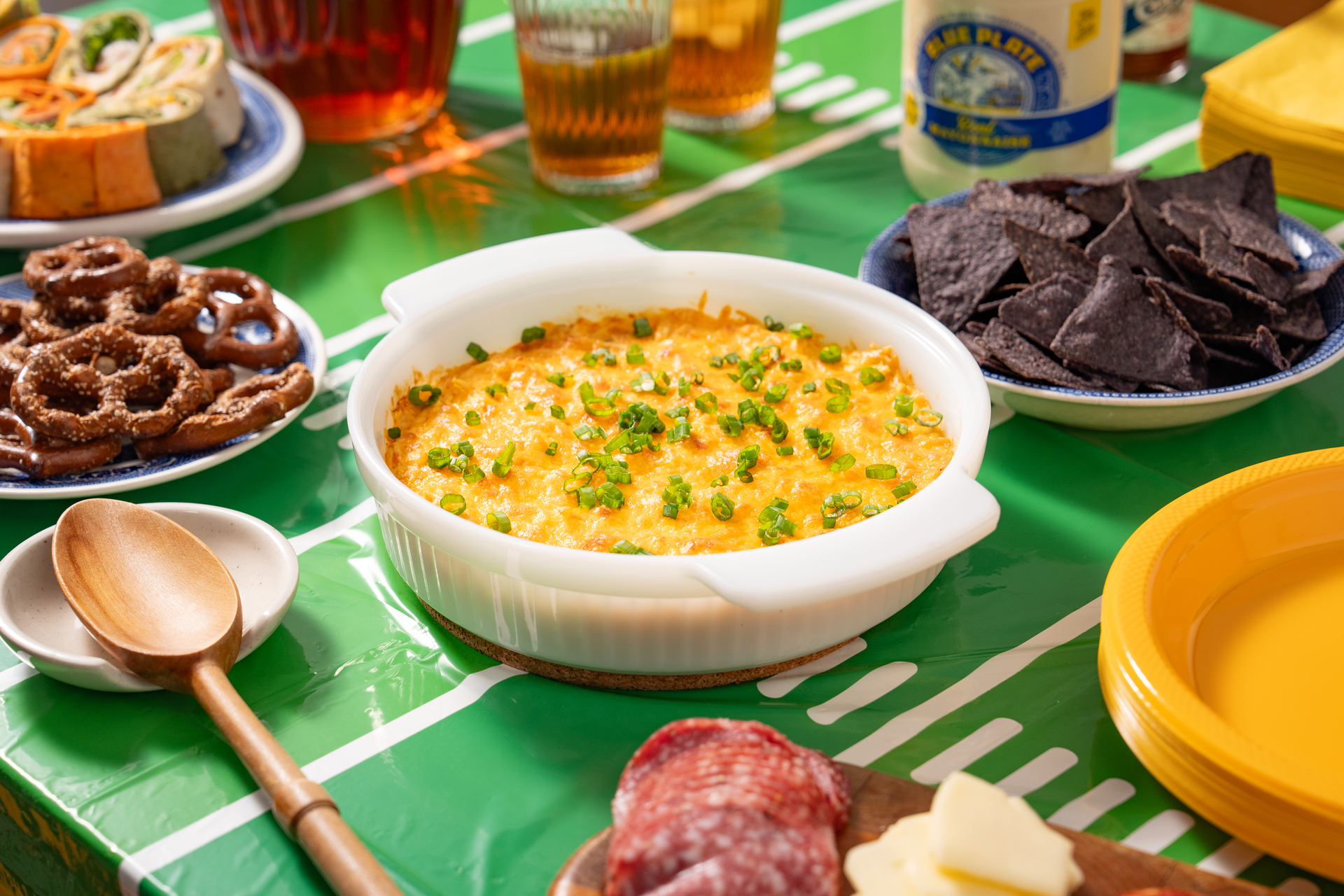 LG 1920X BPM Recipe Bayou Hot Chicken Dip Horizontal HiRes 4