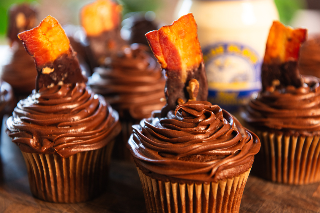 MD 1080X BPM Devilishly Good Chocolate Cupcakes 7 6